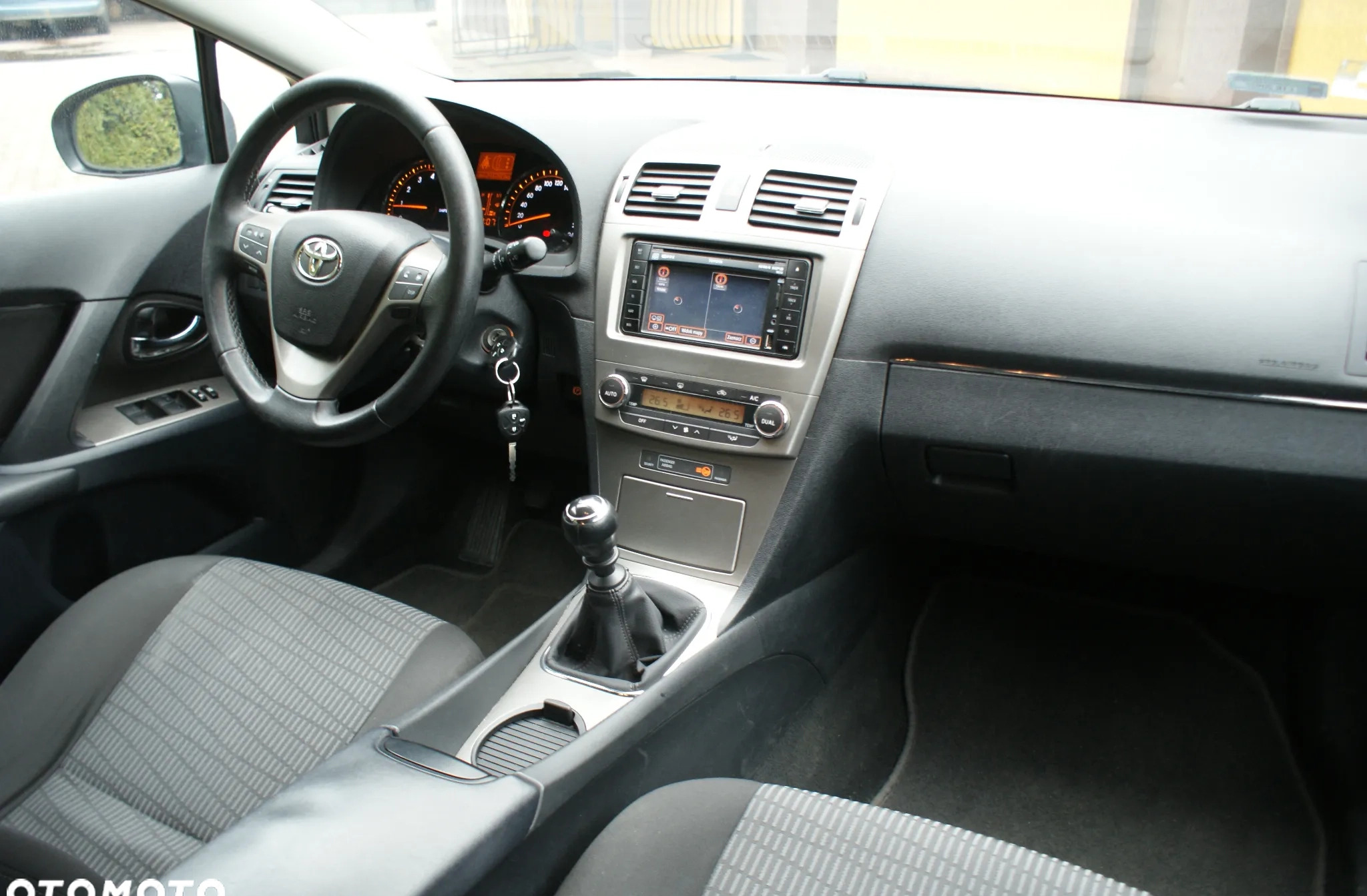 Toyota Avensis cena 29999 przebieg: 256000, rok produkcji 2010 z Drawno małe 529